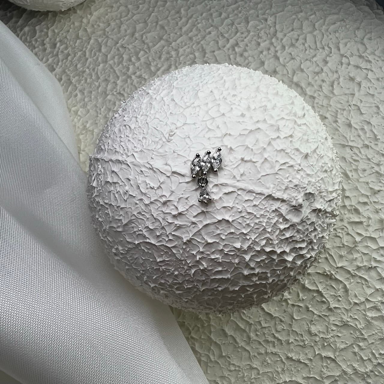 پیرسینگ گوش جواهری نقره ای کد 132 — تصویر ۶
