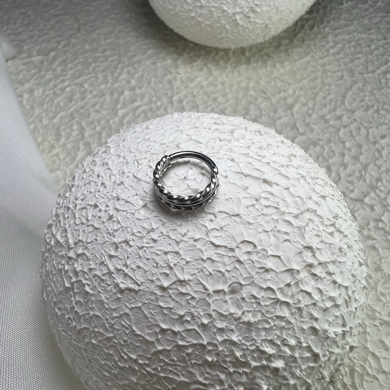 پیرسینگ دیث و هلیکس نقره ای 9mm کد 1123 — تصویر ۶