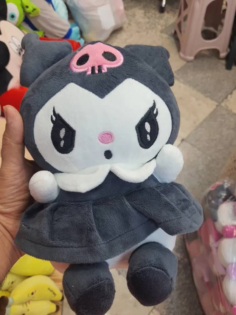 عروسک پولیشی کورومی Kuromi با لباس دامن‌دار — تصویر ۶