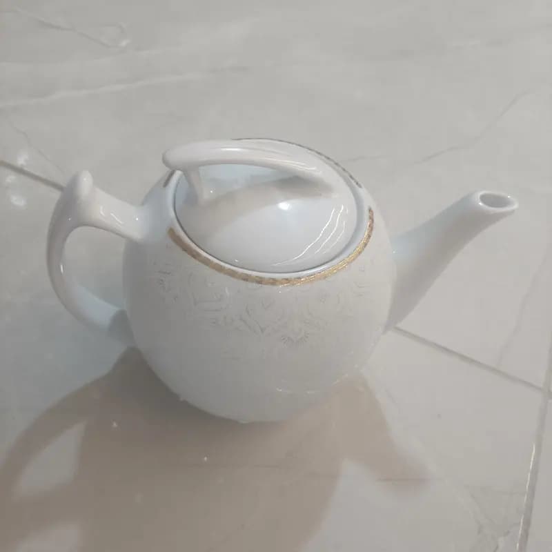 سرویس چای خوری 17 پارچه لب طلا توس — تصویر ۸