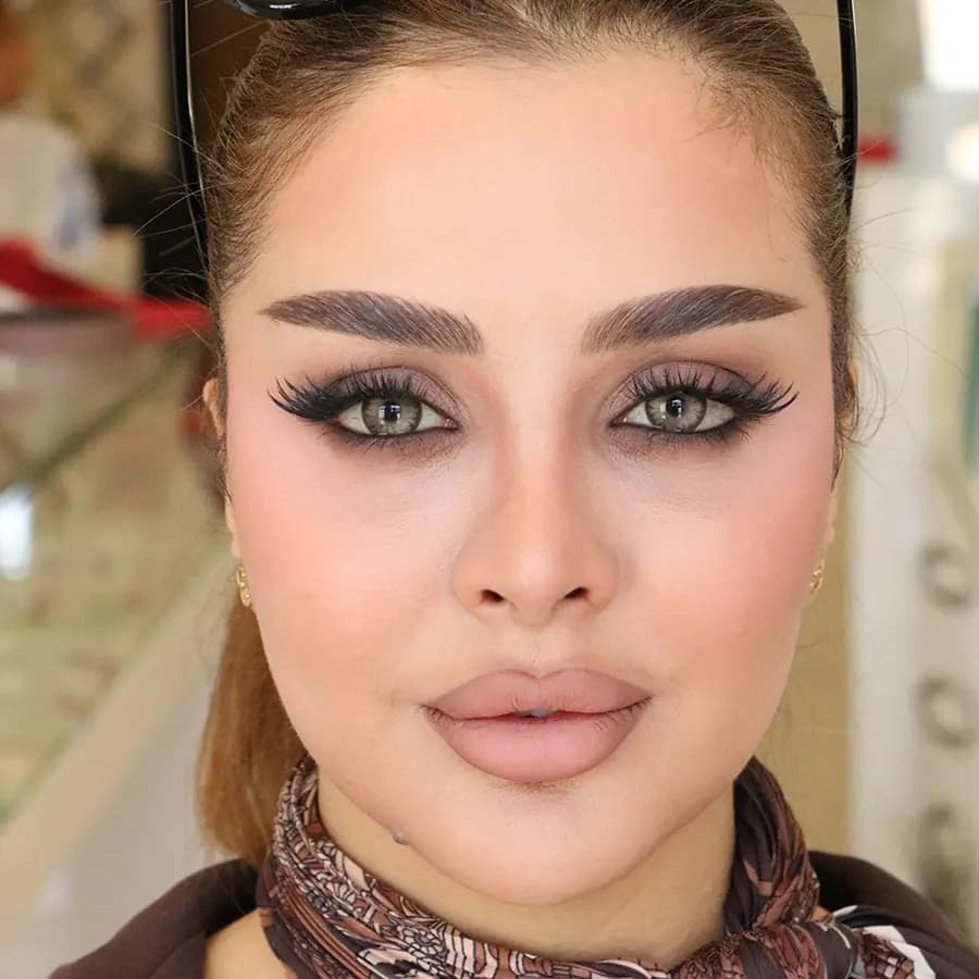 لنز رنگی توکیو برند آنجلینا جولی طوسی عسلی با رگه های مشکی فصلی — تصویر ۱۲