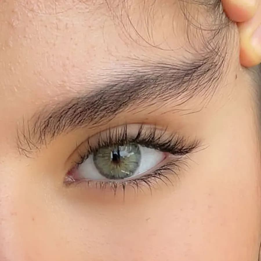 لنز رنگی سلنا طوسی‌ سبز کلوپاترا گری ماهانه — تصویر ۵