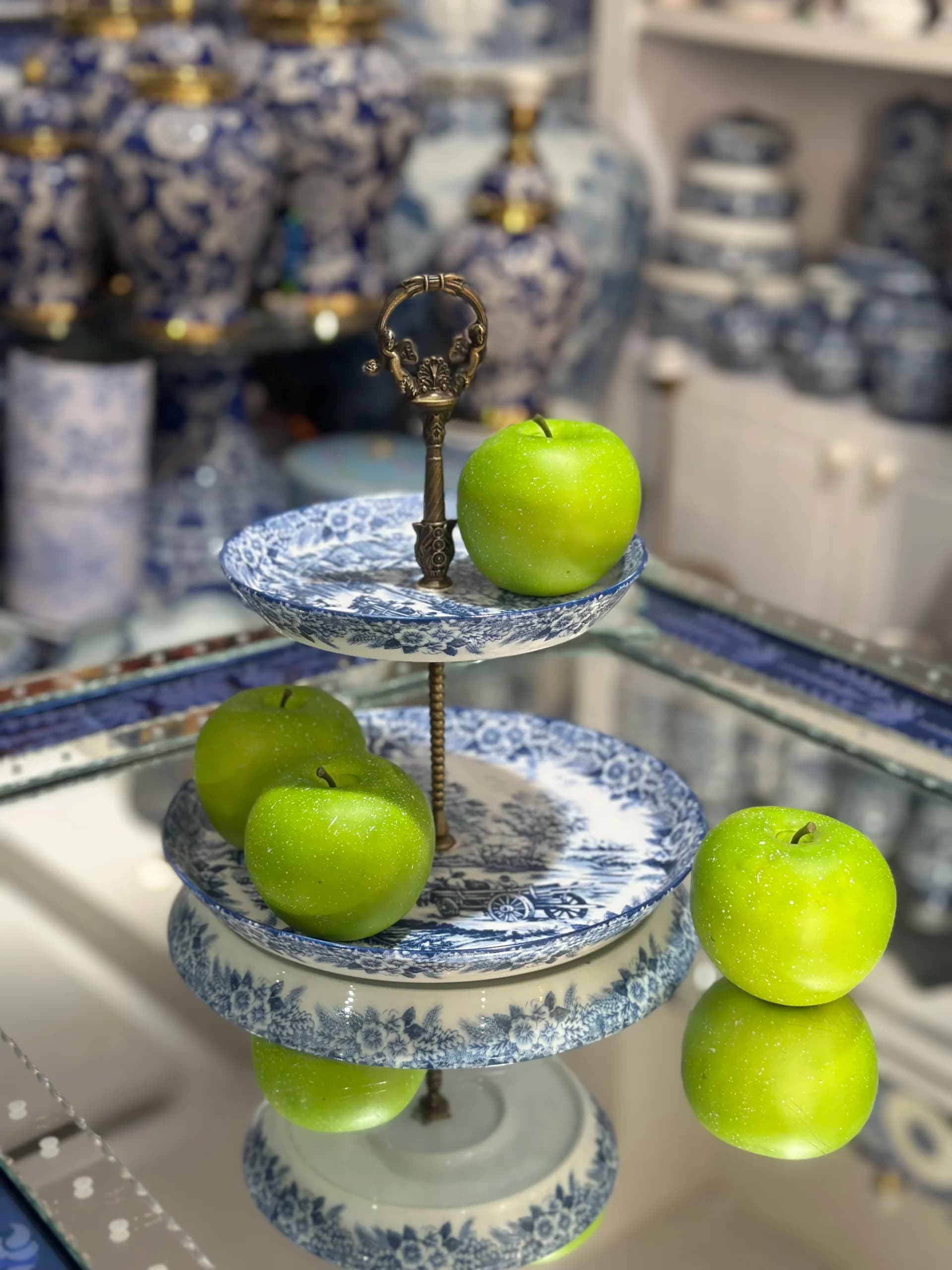 سنترپیس یا شیرینی خوری سورتمه — تصویر ۳