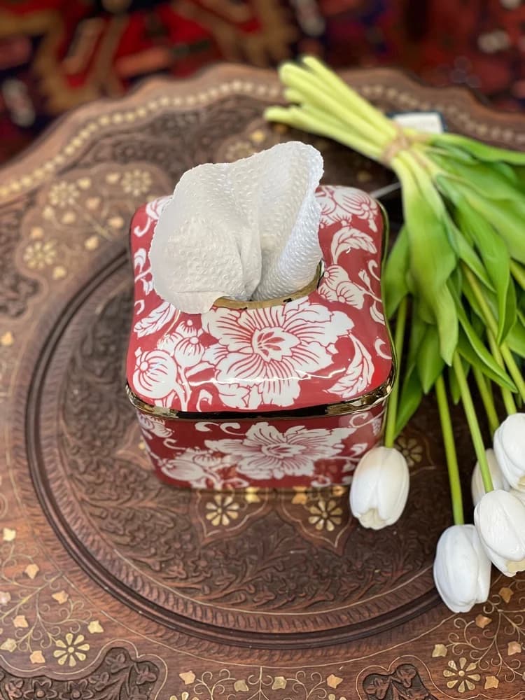 جعبه کلینکس چینی عنابی نقاشی دست (مربع) — تصویر ۴