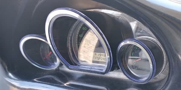 قاب کیلومتر نورانی ام وی ام 110 — تصویر ۶