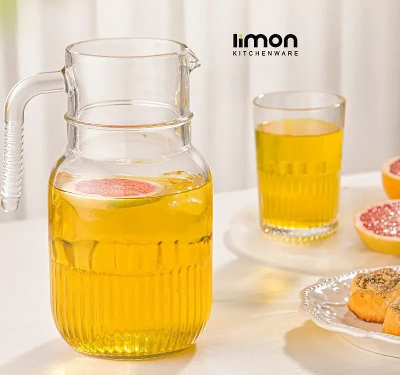پارچ شیشه ای شیار دار 1/5 لیتری درب استیل لیمون — تصویر ۵