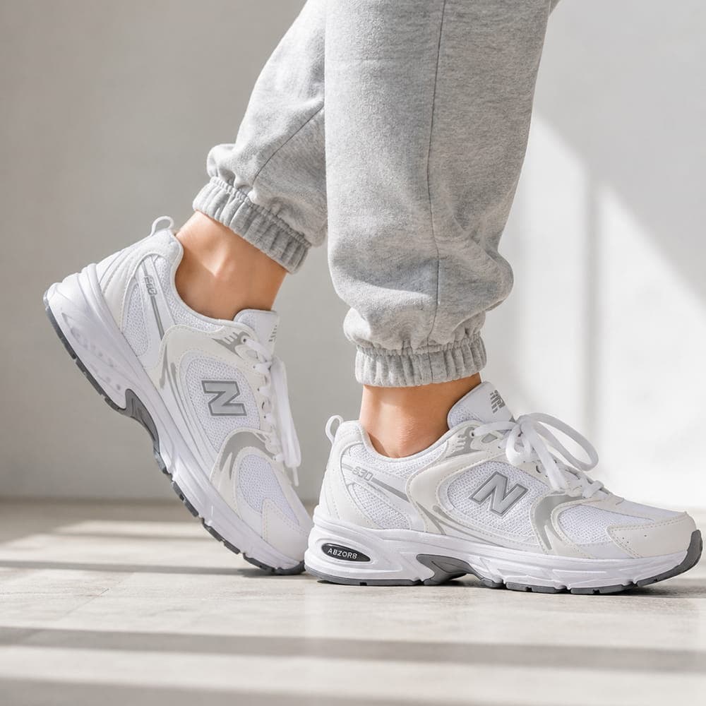 کفش اسپرت مردانه و زنانه مدل نیوبالانس NEW BALANCE 530 کیفیت بالا و دست دوز شده رنگ سفید – نقره ای — تصویر ۵