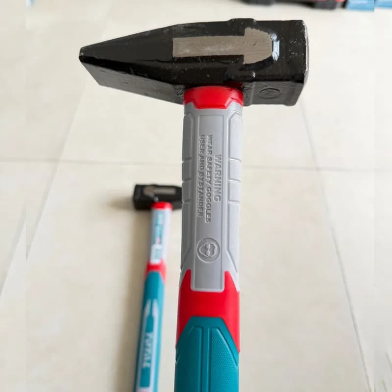 چکش حرفه ای دسته فایبر 1500g توتال TOTAL THMH621500 — تصویر ۲