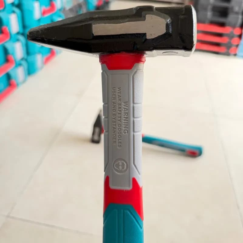 چکش حرفه ای توتال مدل THMH621000 وزن 1000 گرم — تصویر ۶