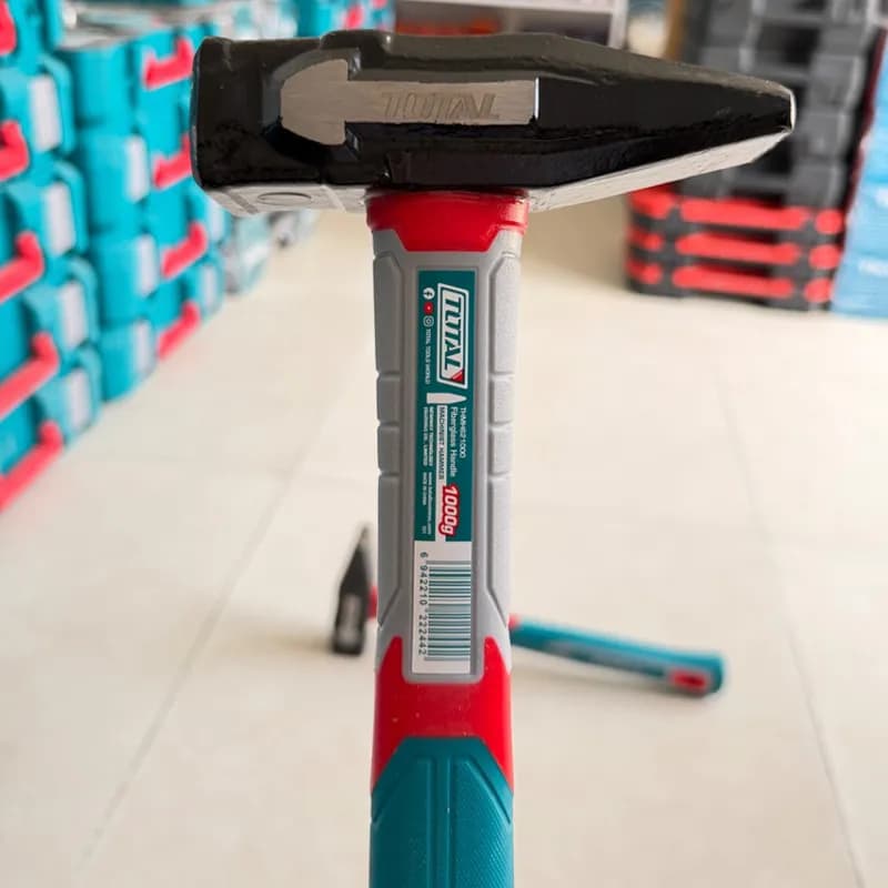 چکش حرفه ای توتال مدل THMH621000 وزن 1000 گرم — تصویر ۷