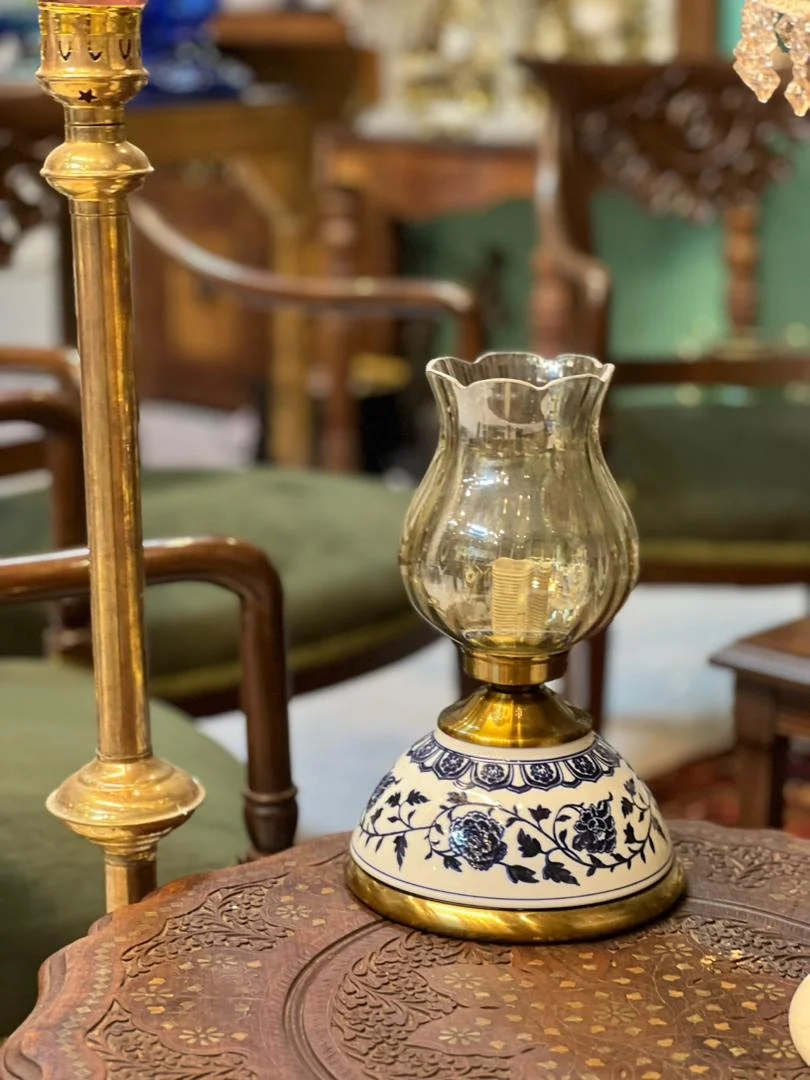 چراغ رومیزی — تصویر ۲