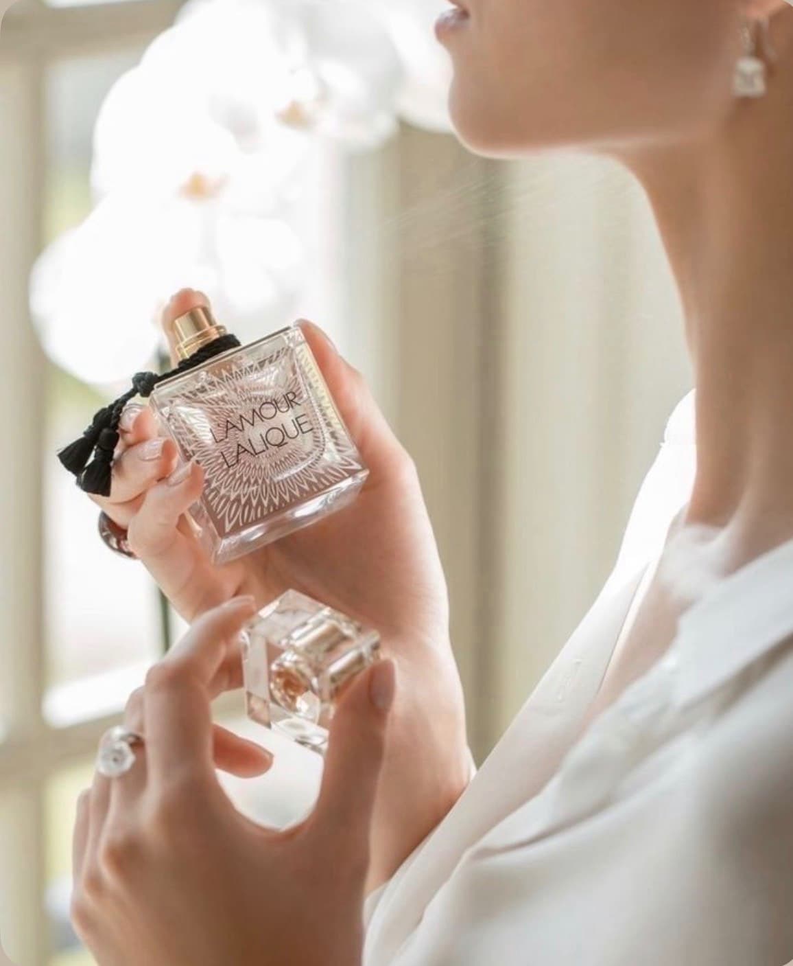 عطر لالیک لامور زنانه ۲۵ میل سوپر اسمارت | رایحه گلی و ماندگار — تصویر ۵
