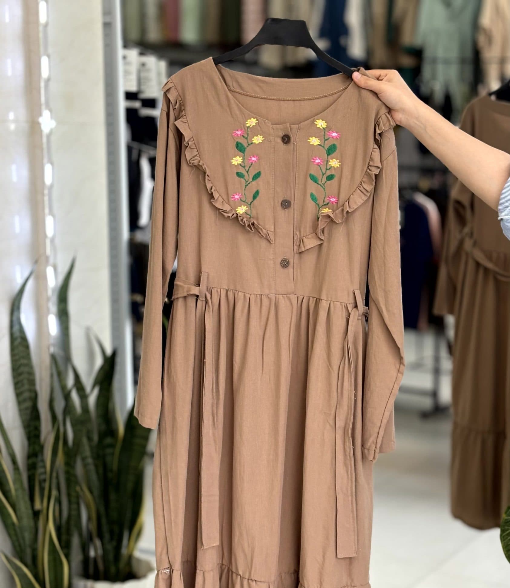 پیراهن ساحلی گلدوزی — تصویر ۷