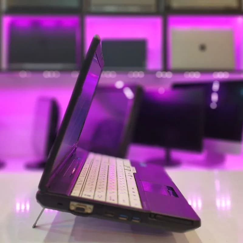 لپ تاپ استوک فوجیتسو Fujitsu LifeBook A572/E | i3 2370M | 4GB | 256HDD | 15.6″ HD — تصویر ۳