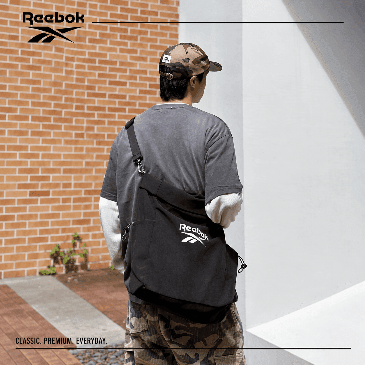 ساک دستی اسپرت ریباک مدل Reebok Classic Fashion Versatile Tote Bag 300116 — تصویر ۹