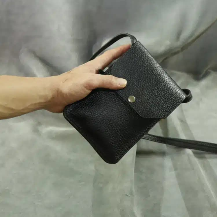 کیف پاسپورتی چرم بارثاوا مدل 1307 — تصویر ۱۲