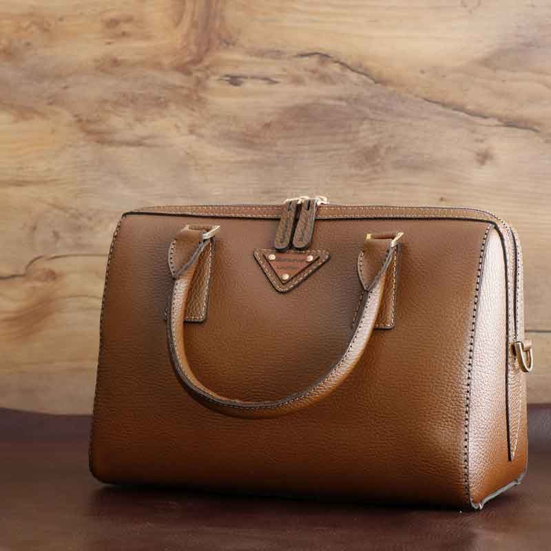 کیف دستی زنانه چرم بارثاوا مدل 1374C — تصویر ۹