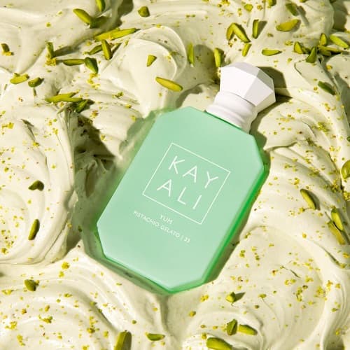 عطر ادکلن زنانه کایالی یام پیستاچیو جلاتو فرگرانس ورد ( الی سیا پیستا سانده) | (Kayali Yum Pistachio Gelato ( ELY SIA PISTA SUNDAE Fragrance World حجم 50 میل(شرکتی) — تصویر ۱۲