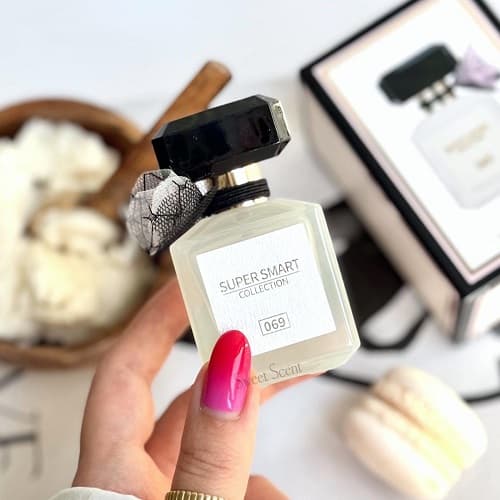 عطر ادکلن مینی ویکتوریا سکرت تیس کرم کلاود(کریم کلود) سوپر اسمارت | Victoria’s Secret Tease Crème Cloud (Super Smart) حجم 25 میل(شرکتی) — تصویر ۶