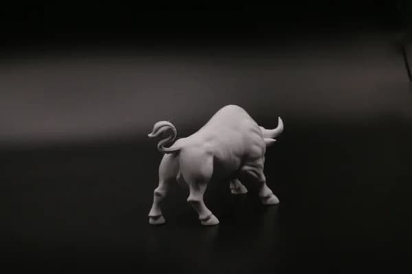 دکوری گاو وال استریت | خدمات چاپ سه بعدی سفارشی — تصویر ۶