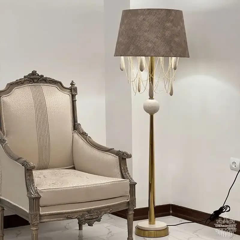 آباژور ایستاده نئوکلاسیک کد L1085