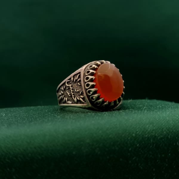 انگشتر عقیق یمنی سرخ مردانه طرح یاحسین کد{10775} — تصویر ۸