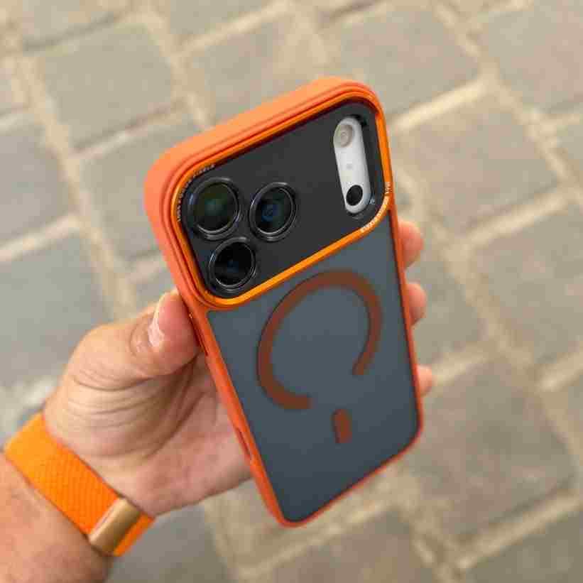 قاب Iphone 16 pro pixels case — تصویر ۱۰