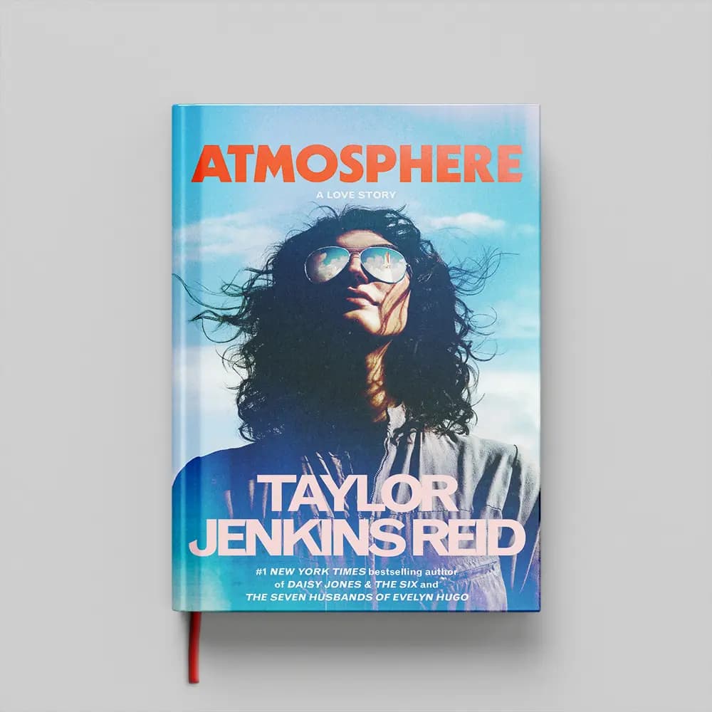 کتاب Atmosphere: A Love Story جلد سخت (HARDCOVER) — تصویر ۲