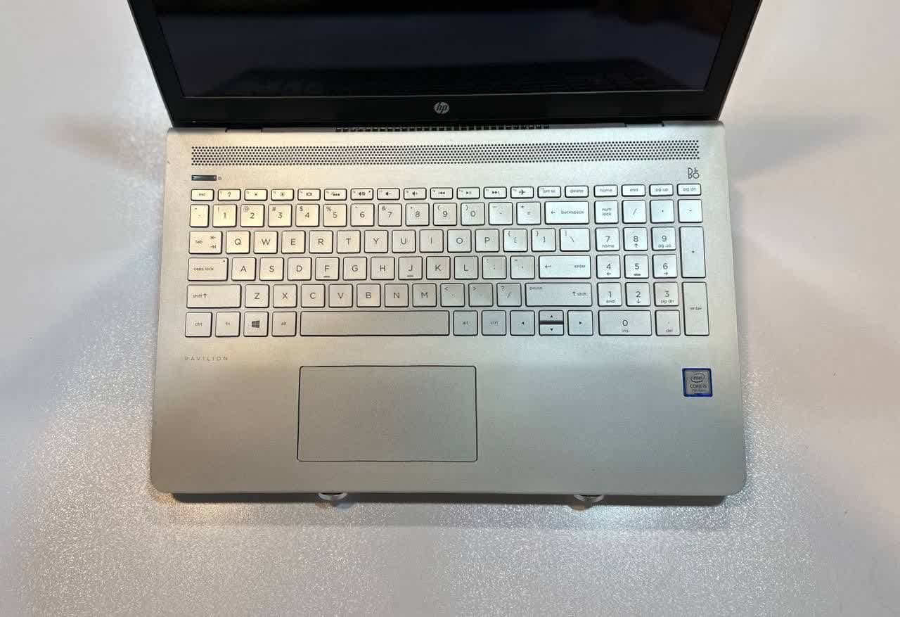 لپ تاپ استوک HP PAVILION 15-Cc5 -i5-8GB-256GB-4GB — تصویر ۶