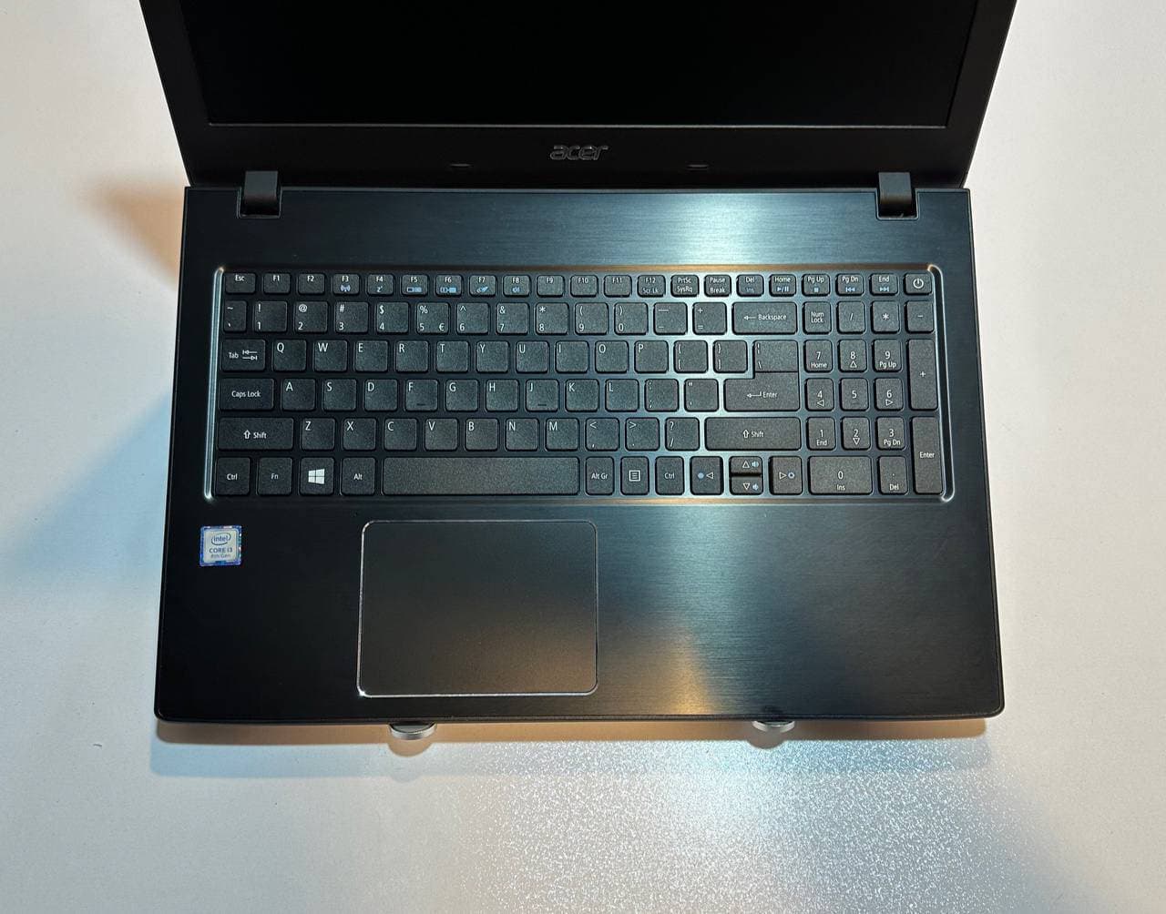 لپ تاپ کارکرده ACER E5 -576 -i3-8GB-256GB-2GB — تصویر ۹