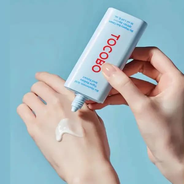 کرم ضد آفتاب آبرسان SPF50 حجم ۵۰ میلی لیتر — تصویر ۴