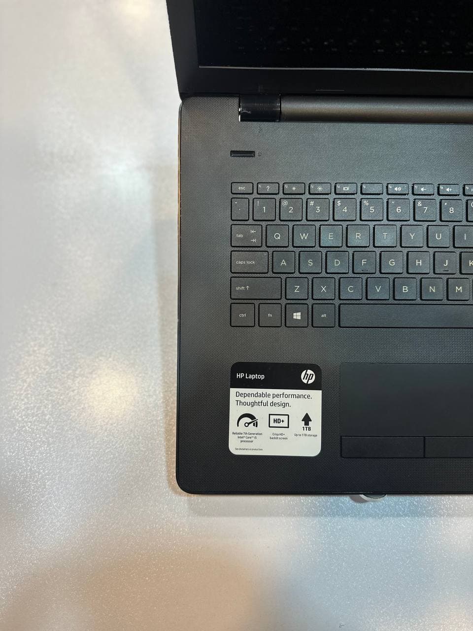 لپ تاپ استوک DELL Latitude 5580 -i5-8GB-256GB-2GB — تصویر ۱۱