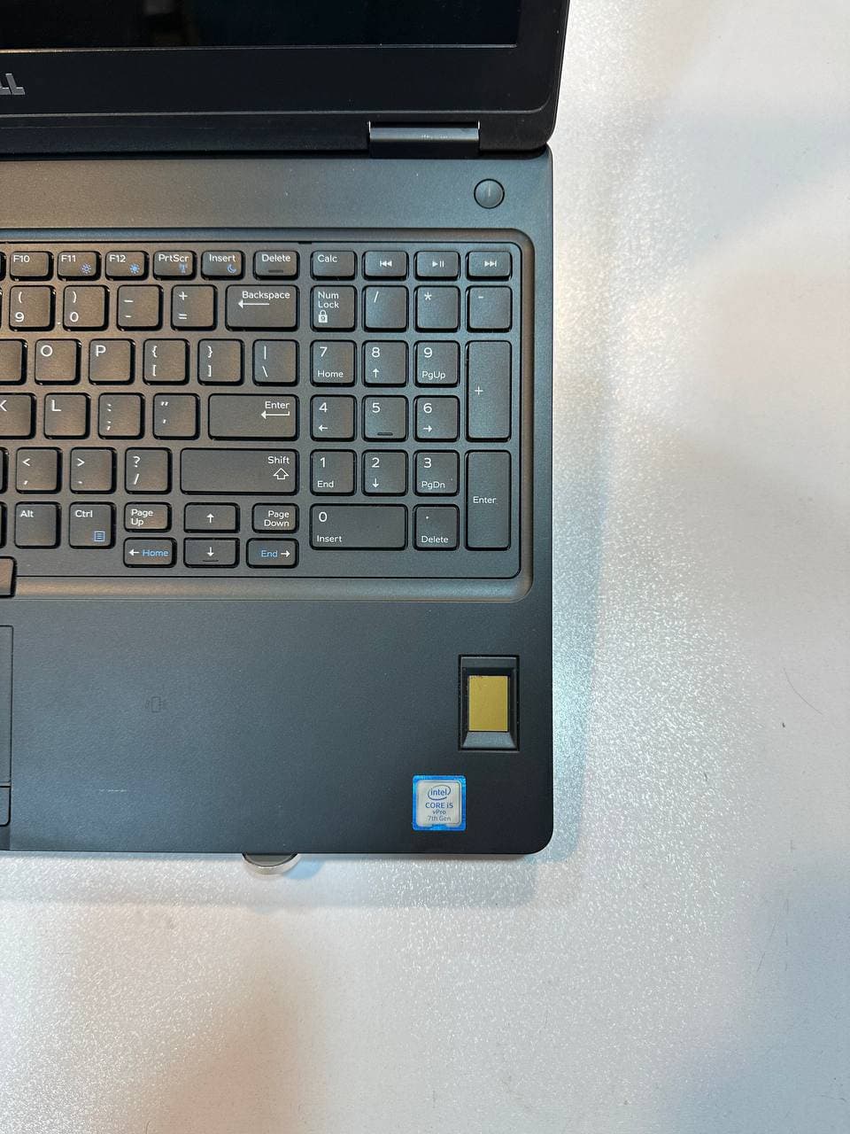 لپ تاپ استوک DELL Latitude 5580 -i5-8GB-256GB-2GB — تصویر ۲
