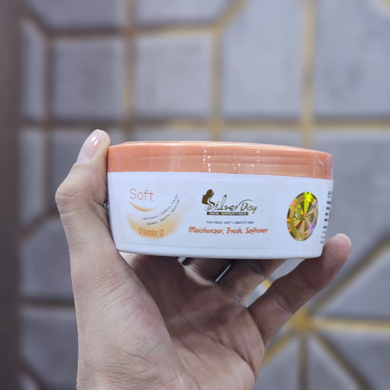 کرم ویتامین C دست صورت و بدن سیلور دی — تصویر ۲