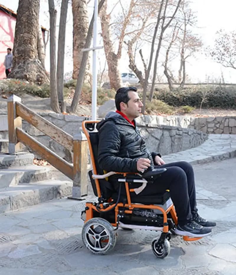 ویلچر برقی پله رو WF-23 — تصویر ۴