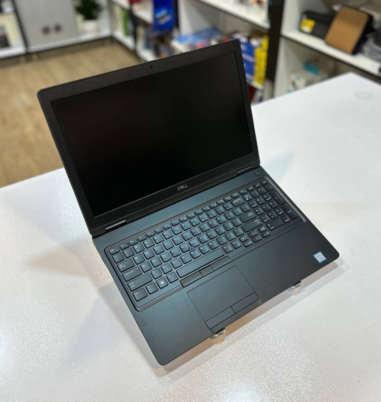 لپ تاپ کارکرده DELL LATITUDE 5580-i5-8GB-256ssd-2gb — تصویر ۸