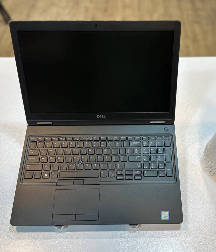 لپ تاپ کارکرده DELL LATITUDE 5580-i5-8GB-256ssd-2gb — تصویر ۴