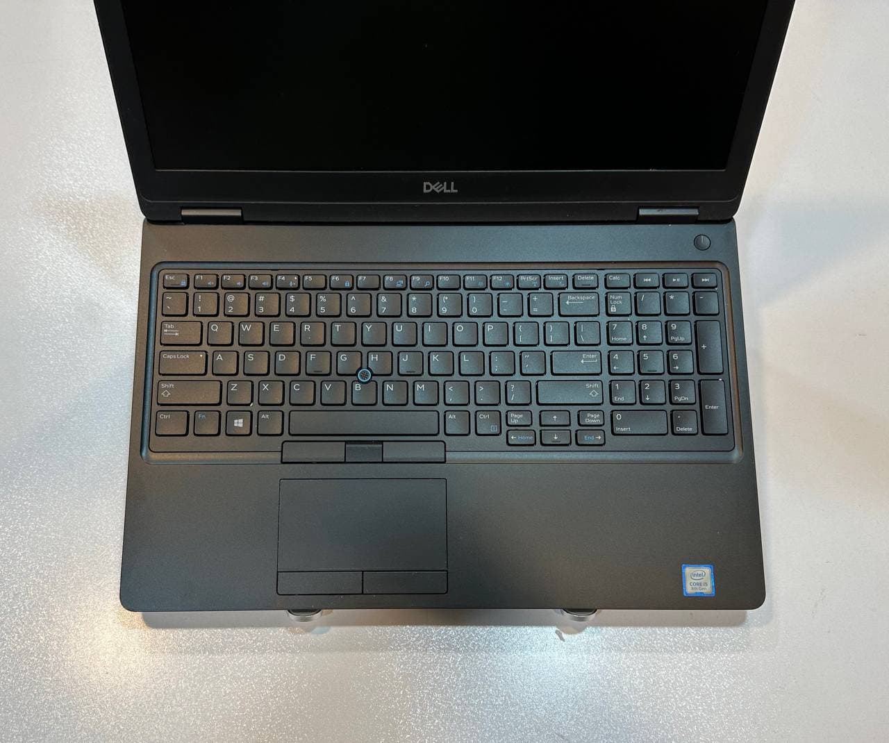 لپ تاپ کارکرده DELL LATITUDE 5580-i5-8GB-256ssd-2gb — تصویر ۲