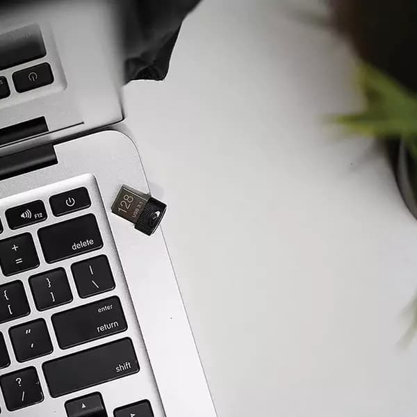 فلش مموری پی ان وای مدل Elite-X Fit USB 3.1 ظرفیت 256 گیگابایت — تصویر ۴