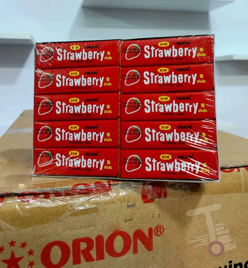 آدامس توت فرنگی اوریون ORION اصل بسته 20 عددی — تصویر ۲