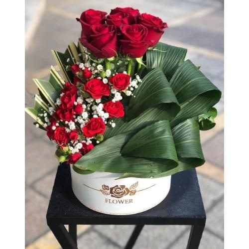 گل و هدیه برای آرایشگر چهره pe608 — تصویر ۲