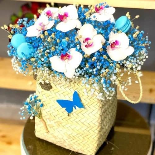 گل و هدیه برای مدیر سالن pe607
