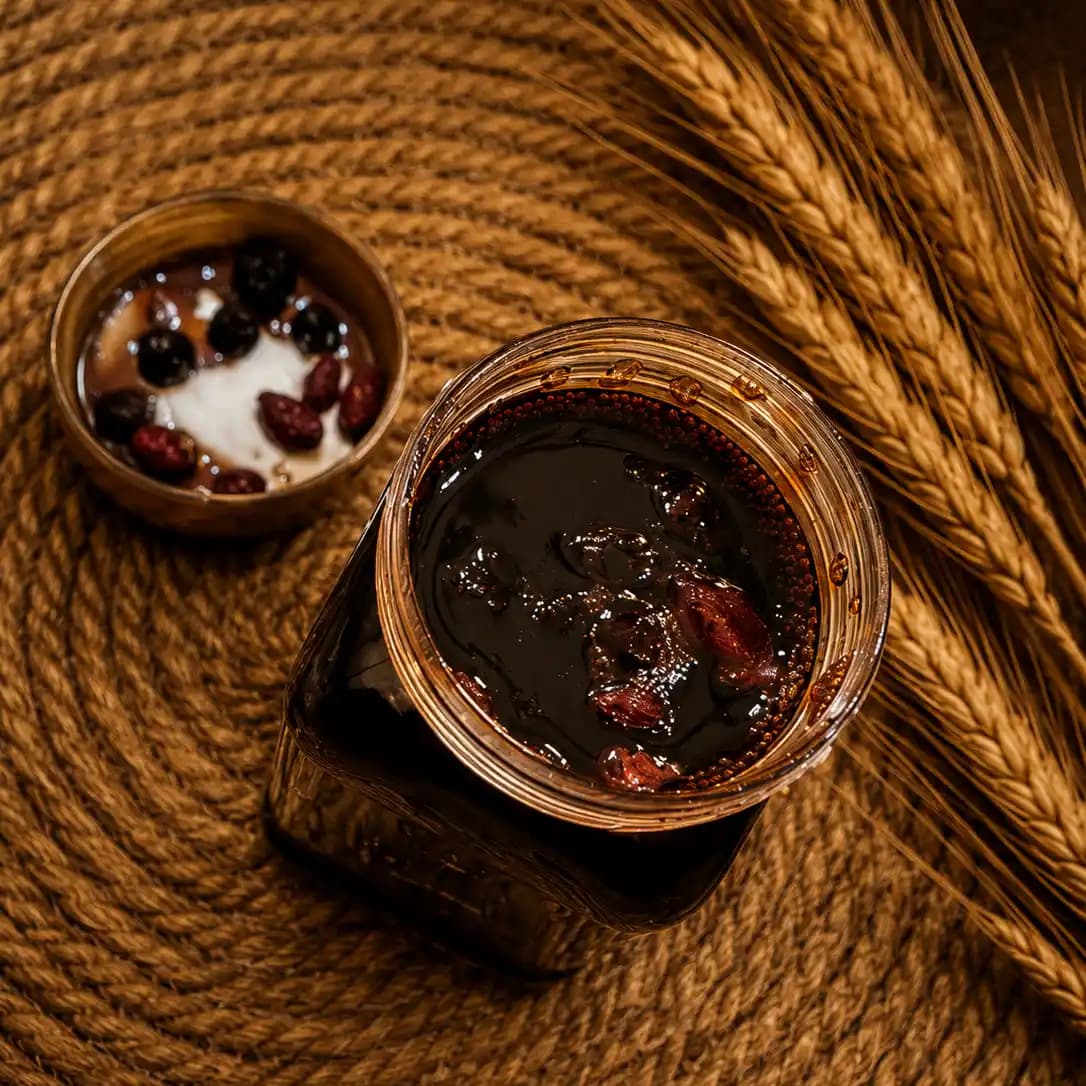 ترشک ویژه شیبلی ( ۹۱۰ گرم )