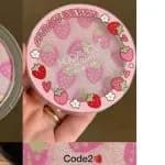 هایلایتر هدی موجی HUDAMOJI مدل Strawberry | هایلایتر پودری براق و طبیعی در 4 رنگ — تصویر ۶