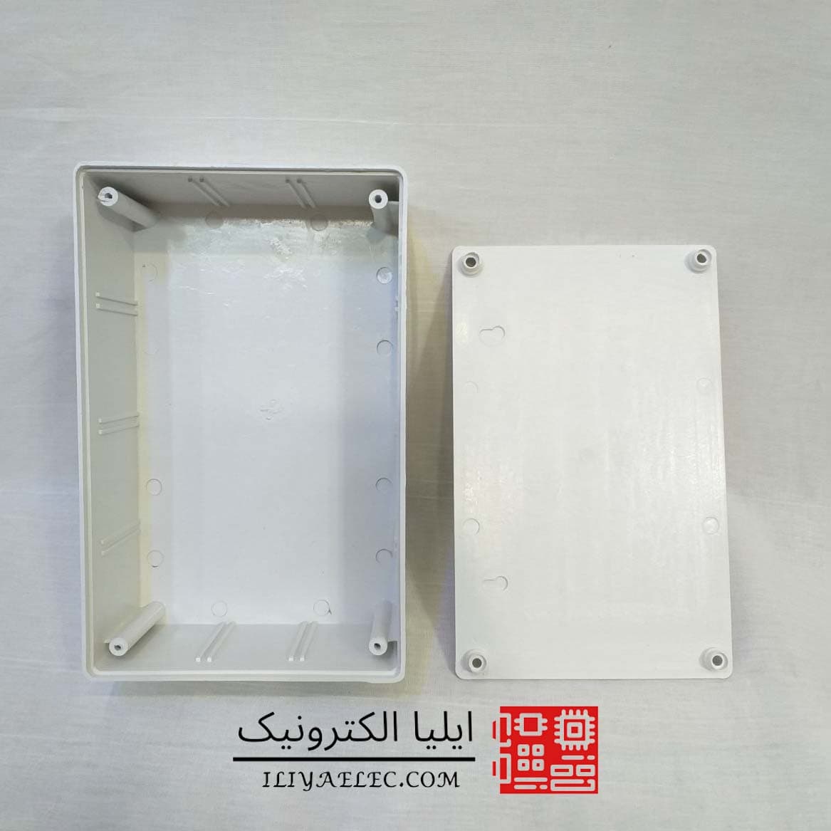 جعبه برد 6.3در12در19 سانتیمتر جا پیچ دار سفید — تصویر ۲