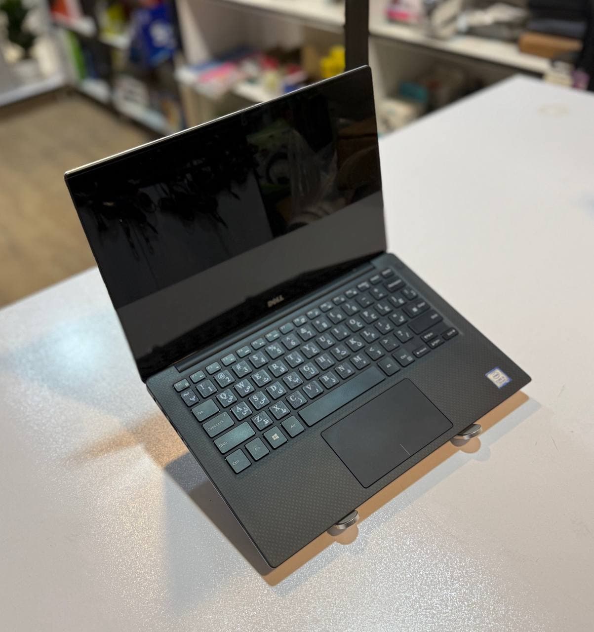 لپ تاپ کارکرده DELL XPS 13 9360 -i7-8GB-256GB-4GB — تصویر ۸