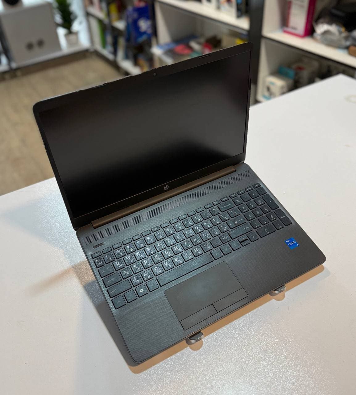لپ تاپ کارکرده HP 250 g8 -i5-8GB-256GB-4GB — تصویر ۸