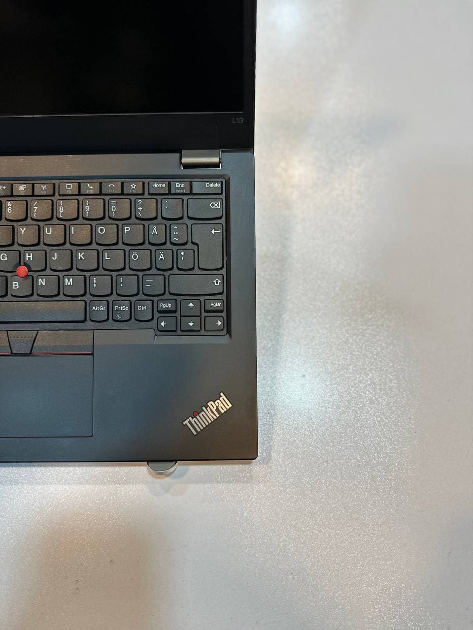 لپ تاپ کارکرده LENOVO TINKPAD L13 -RYZEN 3-8GB-256GB-2GB — تصویر ۱۰