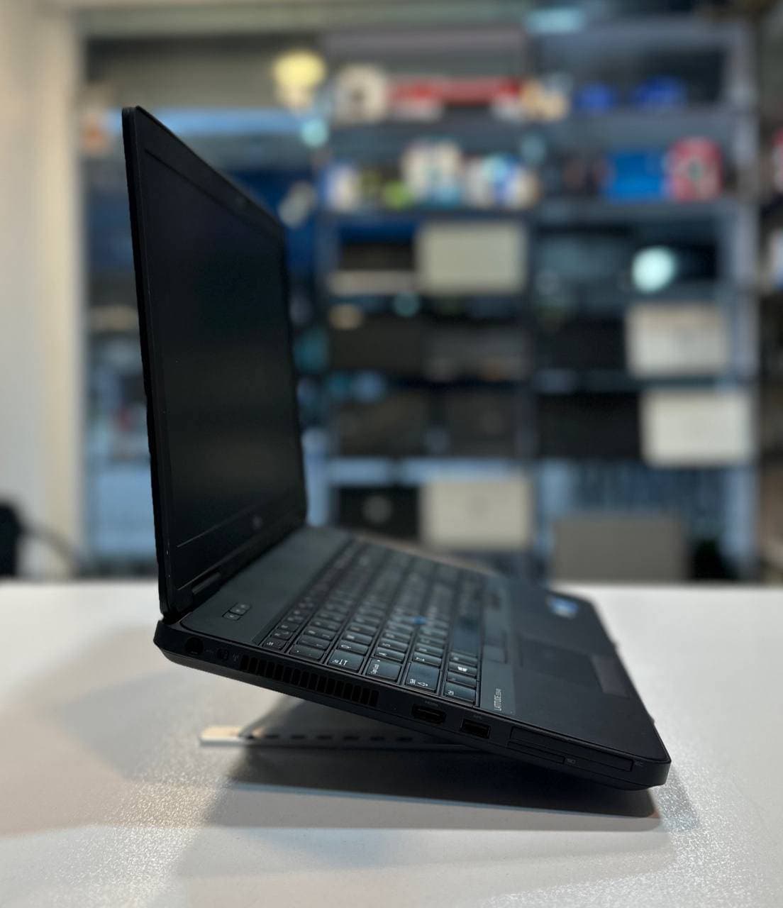 لپ تاپ کارکرده DELL LATITUDE E5540 -i5-4GB-500GB-2GB — تصویر ۷