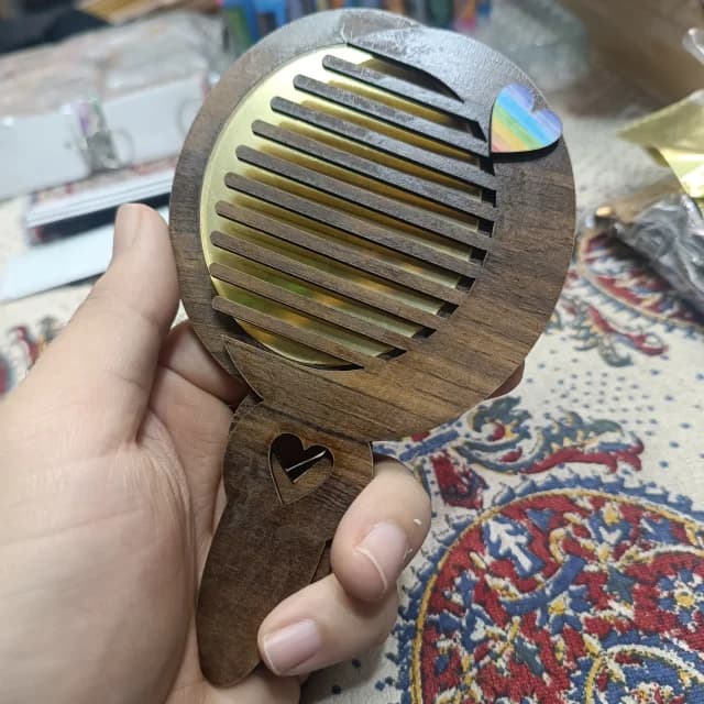 آینه و شانه چوبی طرح دخترانه مذهبی